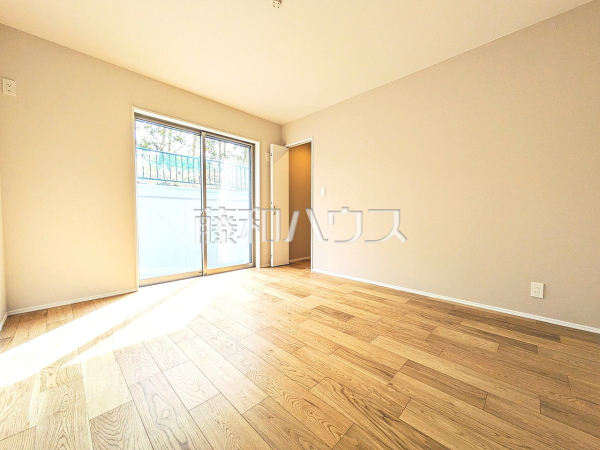 居室　【八王子市東浅川町】