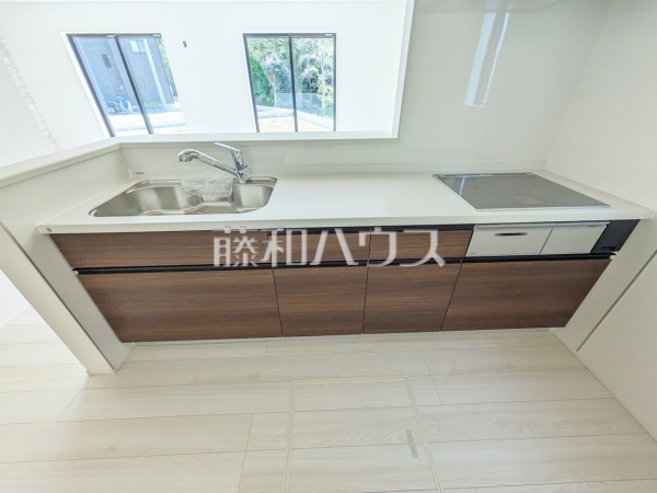 1号棟　キッチン　【八王子市石川町】