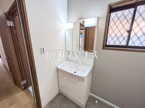 洗面室　【春日井市大手町】