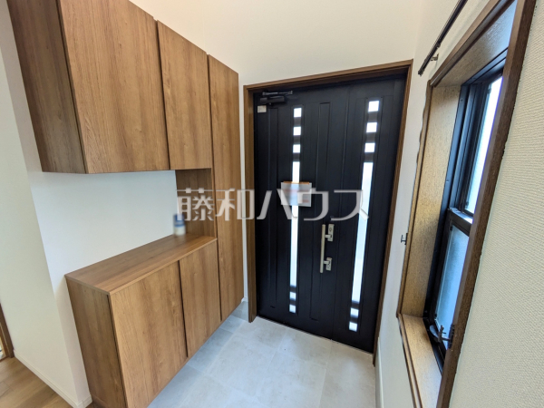 玄関　【春日井市大手町】