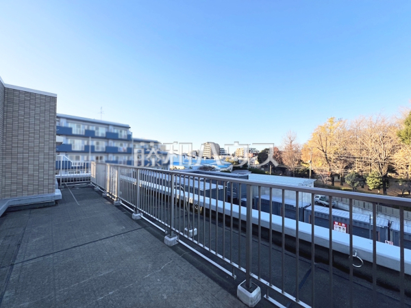 バルコニー　【ジェイシティ千歳烏山】