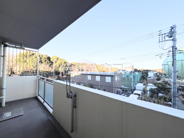 バルコニー　【ジェイシティ千歳烏山】