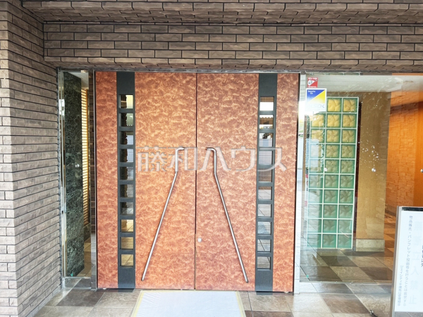 エントランス　【ジェイシティ千歳烏山】