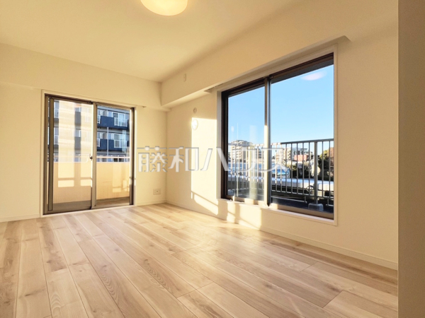 ≪居室≫ 部屋の雰囲気や広さ・眺望・間取りの使い勝手など、是非一度、ご自身の目で確かめてみてください。 　【ジェイシティ千歳烏山】