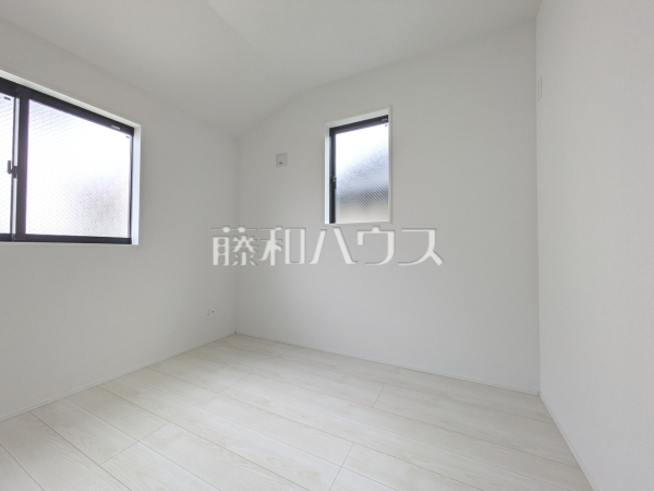 居室　【三鷹市中原４丁目】