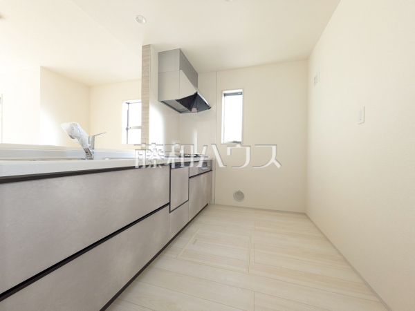 1号棟　キッチン　【武蔵村山市神明１丁目】