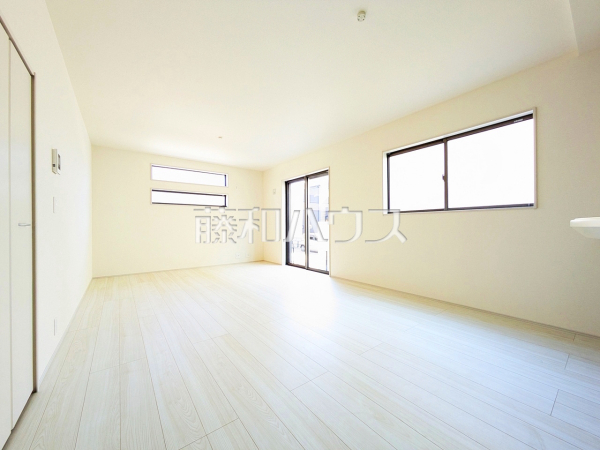 3号棟　リビング　【武蔵村山市神明１丁目】