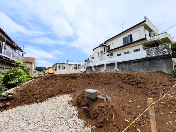 ≪現地外観≫綺麗な整形地のため、思い描いているイメージをカタチにしやすい土地　【多摩市連光寺４丁目】