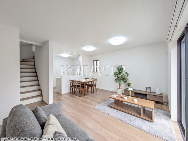 A号棟　リビング　【練馬区大泉町１丁目】