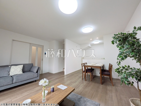 A号棟　リビング　【練馬区大泉町１丁目】