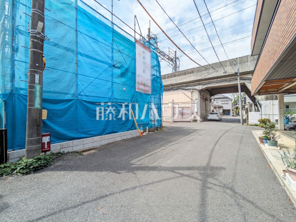 接道状況および現場風景　【国分寺市西恋ヶ窪３丁目】