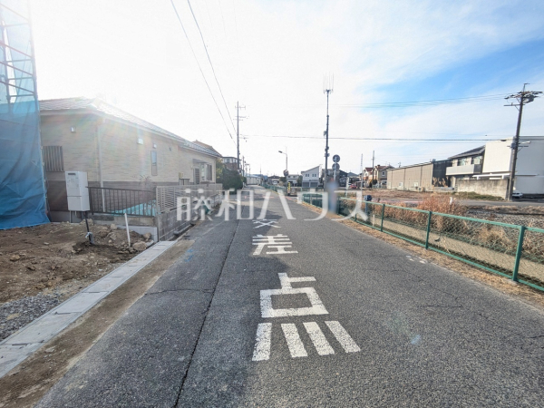 接道状況および現場風景　【北名古屋市熊之庄牛流】