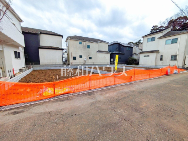 現場風景　【清瀬市竹丘３丁目】 周辺環境はもちろん、日当たりや設備仕様など、実際に行ってみないと分からないことも多くございます。営業担当がご案内いたしますので、お気軽にお問い合わせください。 