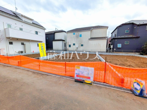2号棟　現地写真　【清瀬市竹丘３丁目】 見学はしたいけど、なかなか時間が取れない・・・そんな方に出勤前や仕事終わりにマイホームを見学できるサポートをいたします。 