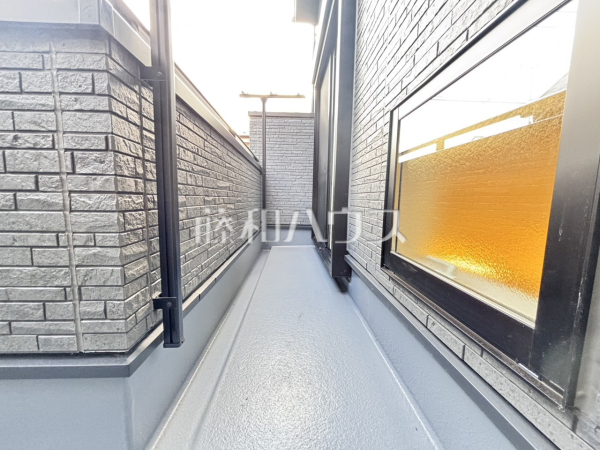 陽当たり良いバルコニーで、お布団がふかふかに心地よい睡眠がとれます。
2号棟　バルコニー　【所沢市大字下安松】