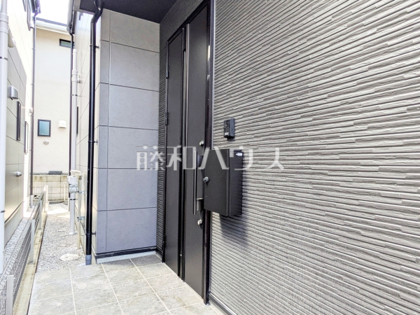 2号棟　玄関　【小金井市東町１丁目】