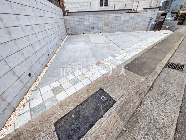 カースペース　【東村山市恩多町１丁目】