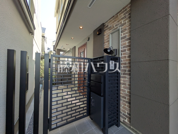 2号棟　玄関　【杉並区善福寺１丁目】