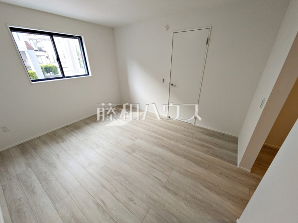 居室　【中野区江古田１丁目】