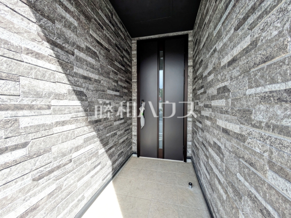 玄関　【中野区江古田１丁目】