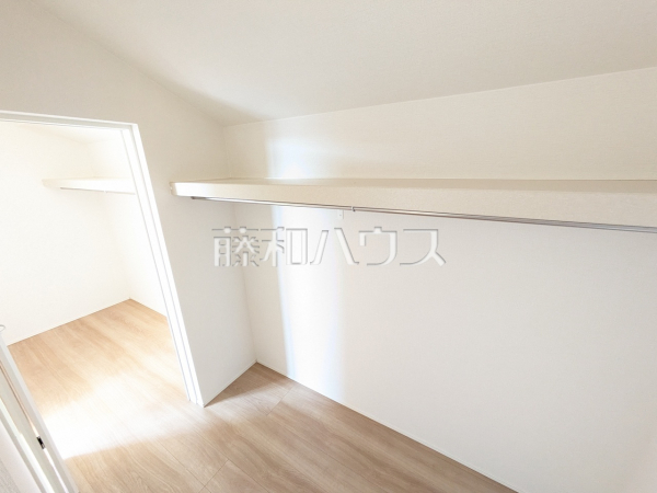 6号棟　ウォークインクローゼット　【日野市新町５丁目】