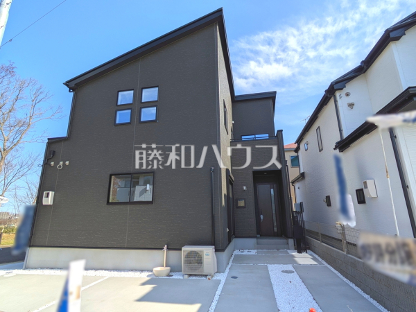 1号棟　外観　【日野市新町５丁目】
堂々完成、いつでもご内覧いただけます！ぜひ実物をご覧いただきたく思います。喜んでご案内いたしますのでお気軽にお問合せ下さい。　