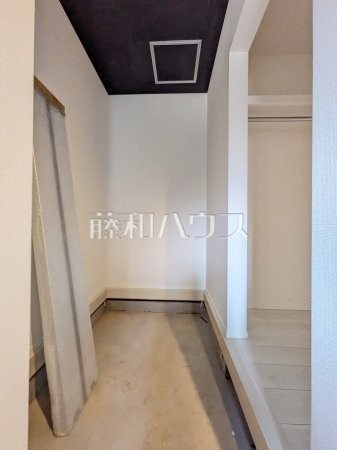 7号棟　シューズインクローゼット・ウォークインクローゼット　【八王子市館町】
