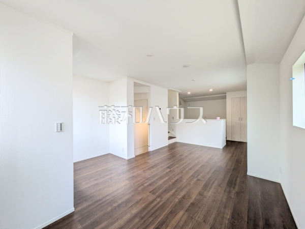 3号棟　リビング　【国分寺市東戸倉２丁目】