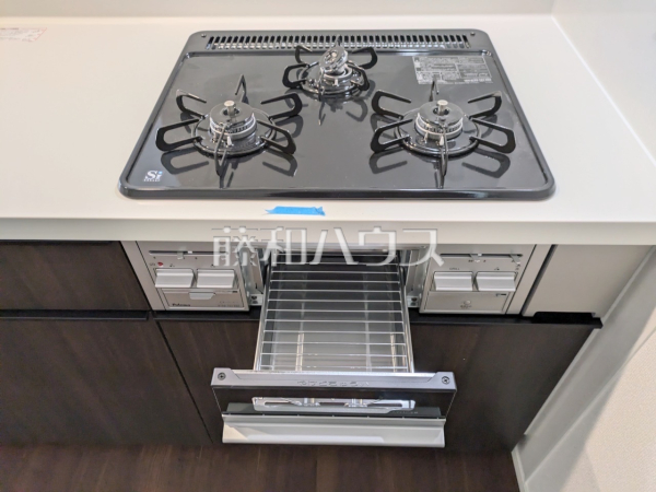 3号棟　キッチンコンロ　【国分寺市東戸倉２丁目】