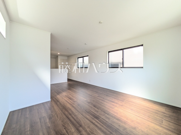 2号棟　リビング　【国分寺市東戸倉２丁目】