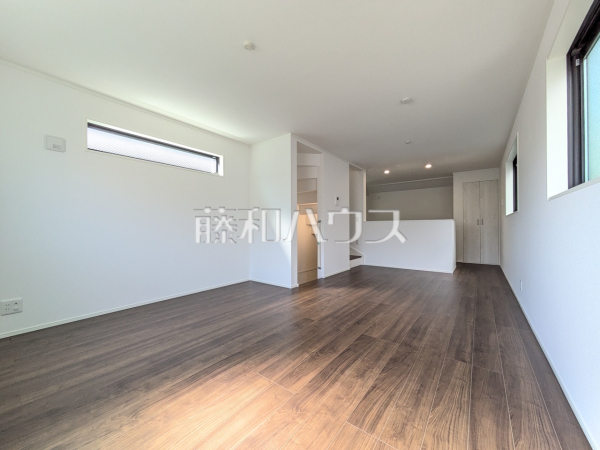 2号棟　リビング　【国分寺市東戸倉２丁目】