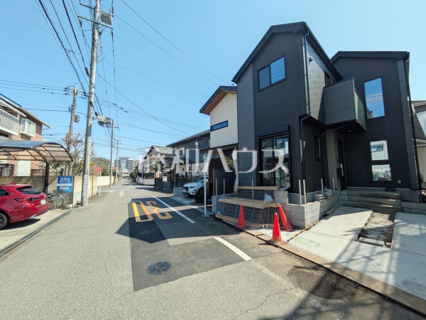 1号棟側　接道状況および現場風景　【日野市多摩平３丁目】