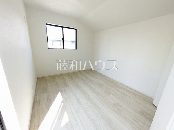 1号棟　居室　【日野市多摩平３丁目】