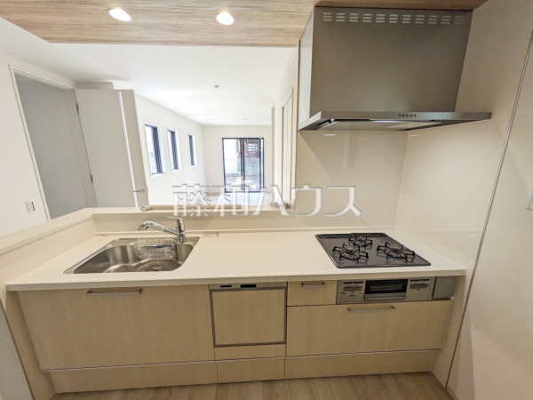 2号棟　キッチン　【日野市多摩平３丁目】