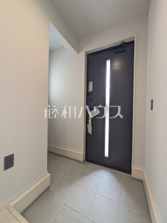 2号棟　玄関　【八王子市長房町】