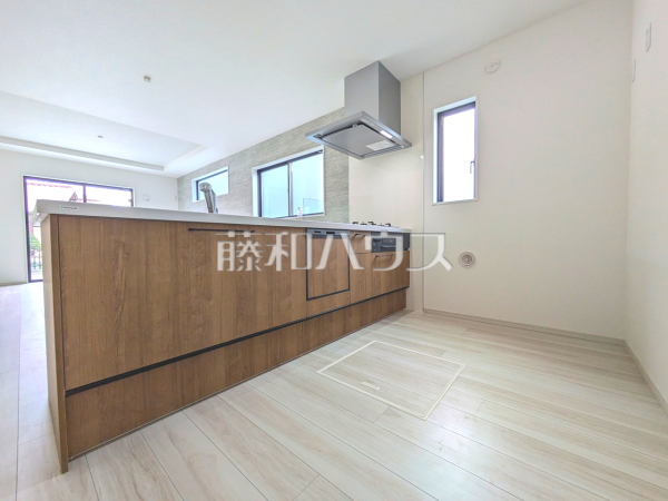 2号棟　キッチン　【八王子市長房町】