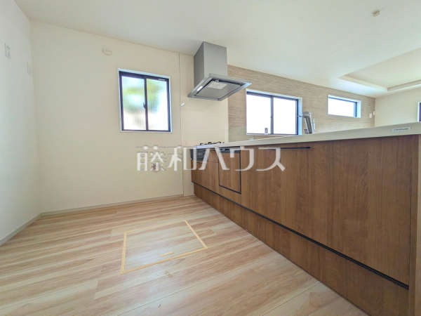 3号棟　キッチン　【八王子市長房町】