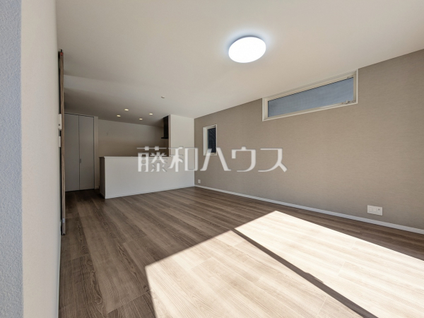 2号棟　リビング　【日野市日野本町５丁目】