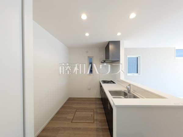 2号棟　キッチン　【日野市日野本町５丁目】