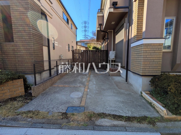 カースペース　【三鷹市新川４丁目】