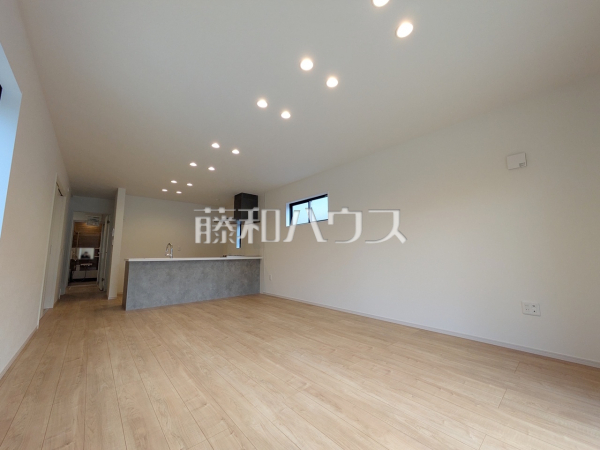 1号棟　リビング　【府中市西府町３丁目】