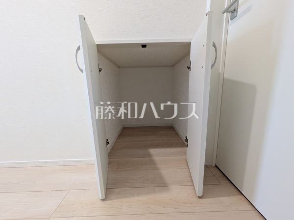 ２号棟　収納　【小平市仲町】