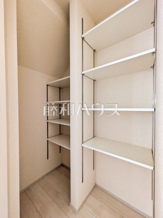 収納　【新座市野火止３丁目】