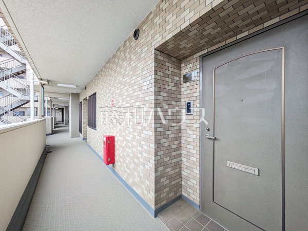 共用部廊下　【ローヤルシティ清瀬】