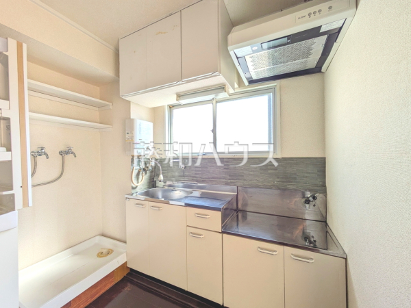 キッチン　【泊第一ビル】
