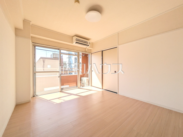 居室　【泊第一ビル】