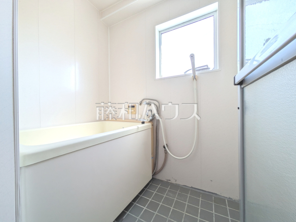 浴室　【泊第一ビル】