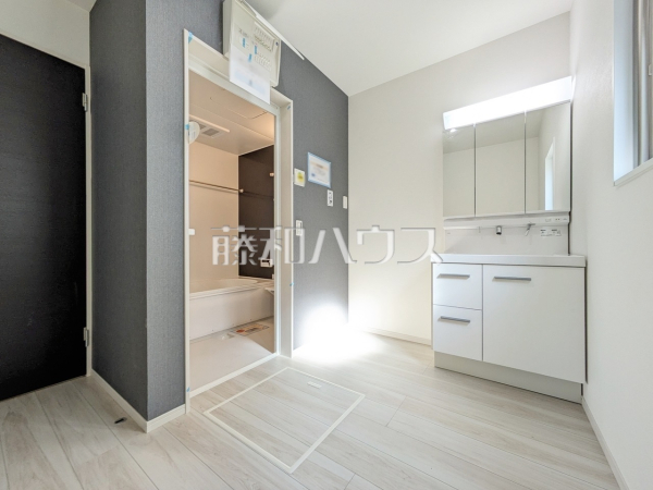洗面室　【富士見市上沢３丁目】