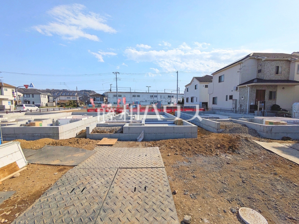 2号棟　外観　【日野市西平山３丁目】充実した新たな生活を、「あったらいいな」がある、この地から始めてみませんか？鮮やかな青空と暮らすこの土地で・・・。