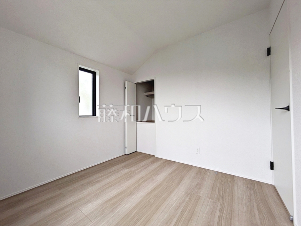 居室　【小平市上水新町２丁目】